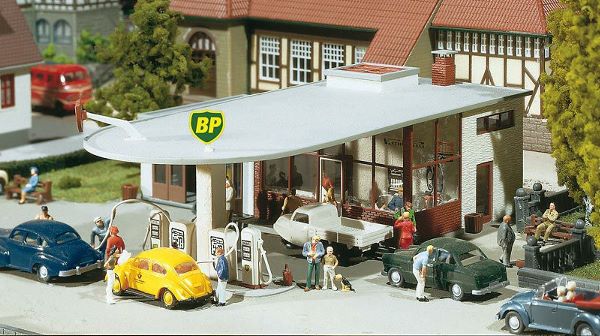 Faller 232219 BP petrol station