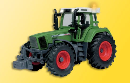 KIBRI 22266 Crane Tractor Fendt with illumination