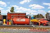 Pola 331003 Petrol Station with Lorry.