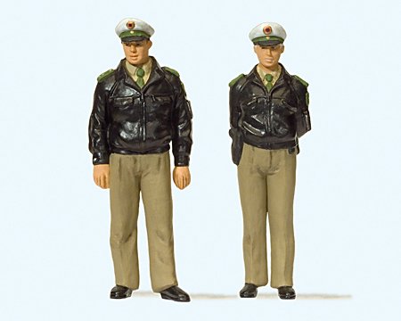 Preiser 44900 policemen standingGreen uniformFRG