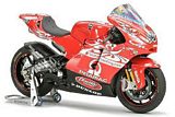 Tamiya 21049 1/12 DAntin Pramac Ducati GP4