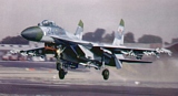 Trumpeter 02224 Sukhoi SU27 Flanker-B Fighter.