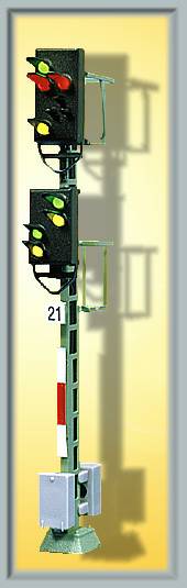 Viessmann 4004 Colour Light Entry Signal w/Distant Signal