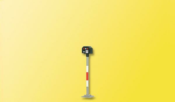 Viessmann 4417 Colour Light Home Signal Platform Type.